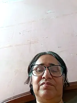 Snapshot of _candi chatting on 02-17-25, 07:31 candi online show from 02-17-25, 07:31