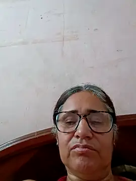 Snapshot of _candi chatting on 02-21-25, 12:28 candi online show from 02-21-25, 12:28