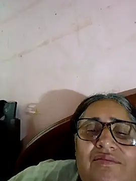Snapshot of _candi chatting on 02-22-25, 11:35 candi online show from 02-22-25, 11:35