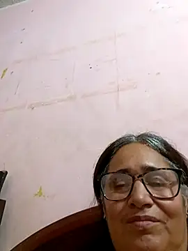 Snapshot of _candi chatting on 03-02-25, 11:53 candi online show from 03-02-25, 11:53