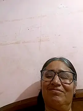 Snapshot of _candi chatting on 03-06-25, 11:09 candi online show from 03-06-25, 11:09