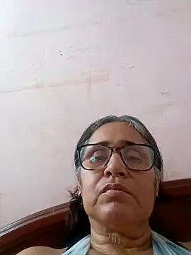 Snapshot of _candi chatting on 03-08-25, 09:29 candi online show from 03-08-25, 09:29