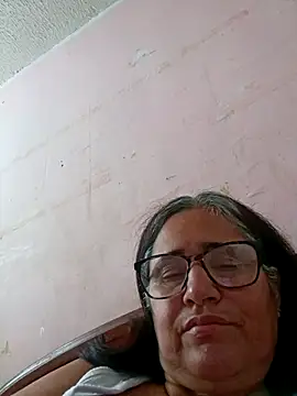Snapshot of _candi chatting on 03-10-25, 12:37 candi online show from 03-10-25, 12:37