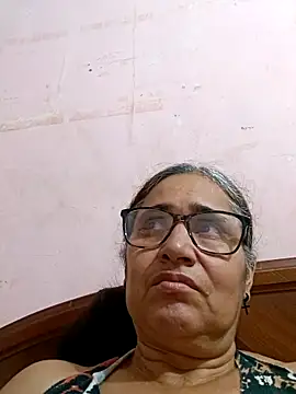 Snapshot of _candi chatting on 03-15-25, 02:14 candi online show from 03-15-25, 02:14