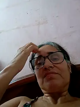 Snapshot of _candi chatting on 03-22-25, 11:32 candi online show from 03-22-25, 11:32