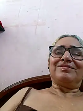 Snapshot of _candi chatting on 09-20-25, 02:18 candi online show from 09-20-25, 02:18