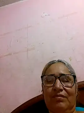 Snapshot of _candi chatting on 10-02-25, 11:45 candi online show from 10-02-25, 11:45