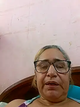 Snapshot of _candi chatting on 10-04-25, 02:15 candi online show from 10-04-25, 02:15