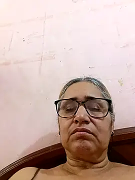  candi online show from 11-28-25, 01:03