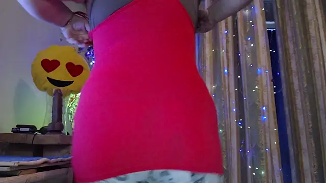 Snapshot of amorelara chatting on 02-28-26, 06:25 amorelara online show from 02-28-26, 06:25