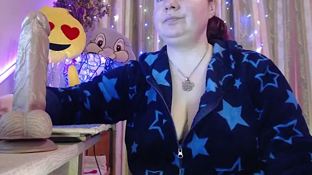 amorelara online show from 04-17-26, 07:44