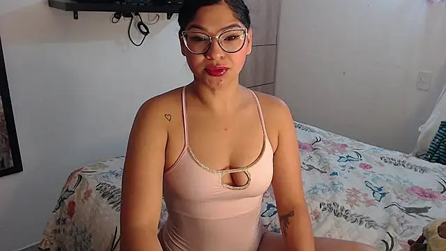 Snapshot of Prins_jazmin chatting on 10-14-25, 10:16 Prins jazmin online show from 10-14-25, 10:16