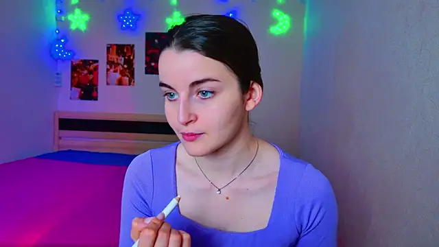 Miss Arwen online show from 12-11-24, 03:35