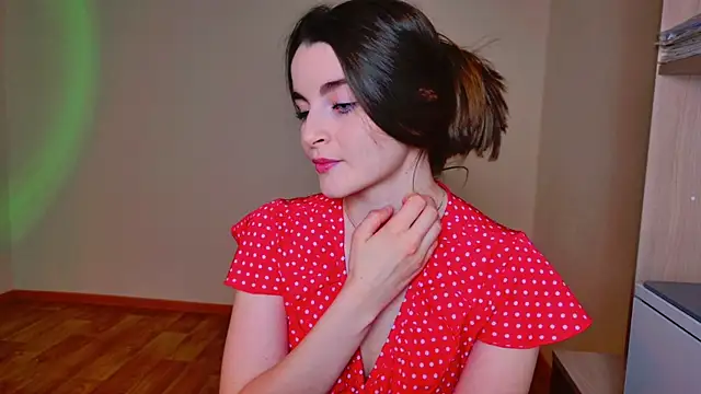 Miss Arwen online show from 01-28-25, 05:14