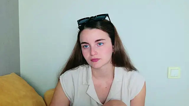 Miss Arwen online show from 07-20-26, 04:42