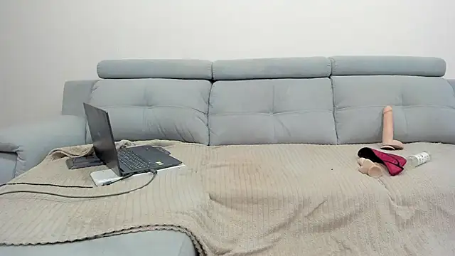 Kristina Sinclair online show from 02-21-25, 06:59