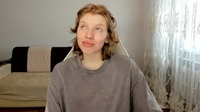 StellaDavis online show from 04-14-26, 09:04