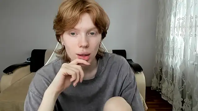 Snapshot of StellaDavis chatting on 07-19-26, 11:03 StellaDavis online show from 07-19-26, 11:03