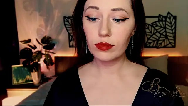 MissBeverlyMills online show from 12-13-24, 05:54