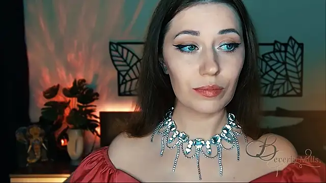 MissBeverlyMills online show from 01-23-25, 06:03