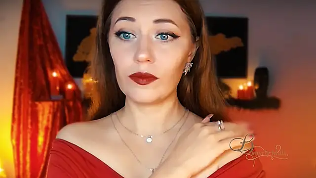 MissBeverlyMills online show from 10-18-25, 02:58