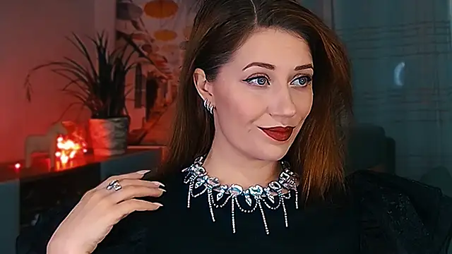 MissBeverlyMills online show from 02-10-26, 05:33