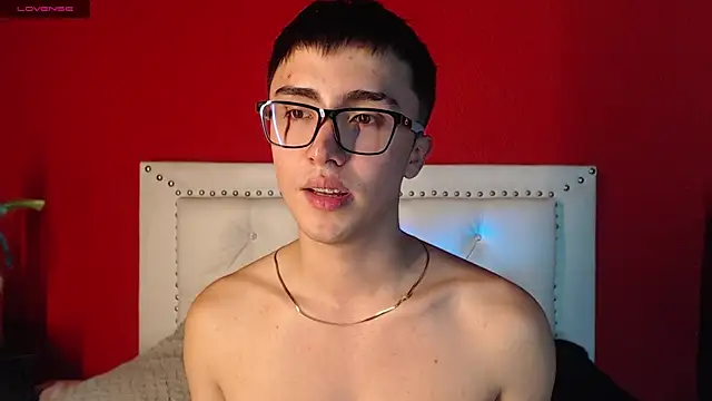 santi-fabulous online show from 12-30-24, 04:42