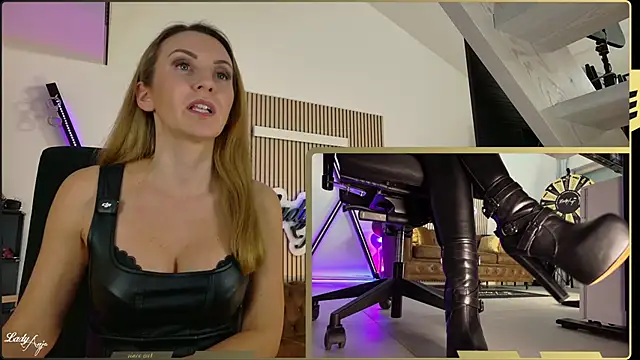 Snapshot of HerrinAnja chatting on 02-05-26, 07:07 HerrinAnja online show from 02-05-26, 07:07