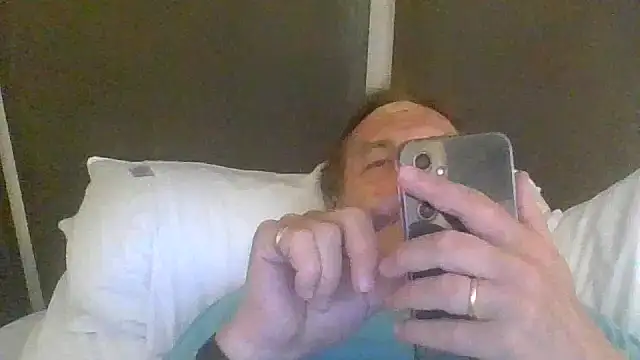 Snapshot of Alain-Bertrand chatting on 09-21-25, 09:44 Alain-Bertrand online show from 09-21-25, 09:44