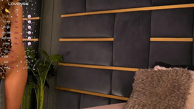 CynthiaWest online show from 02-07-25, 04:06