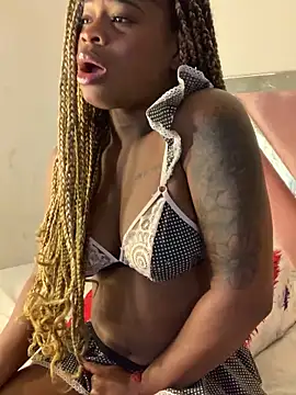 Snapshot of Tamara_Lubezkii chatting on 02-07-25, 10:20 Tamara Lubezkii online show from 02-07-25, 10:20