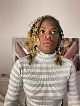 Snapshot of Tamara_Lubezkii chatting on 02-21-25, 10:04 Tamara Lubezkii online show from 02-21-25, 10:04