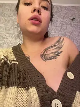 Vikki toriya online show from 01-22-25, 11:21