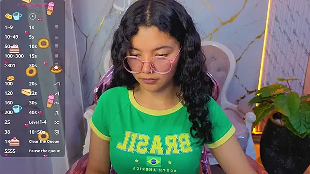 victoria castillo b online show from 03-25-26, 07:42