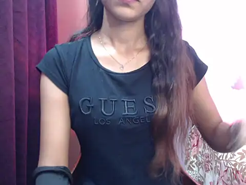 Snapshot of Angel_kiyara chatting on 09-28-25, 06:13 Angel kiyara online show from 09-28-25, 06:13