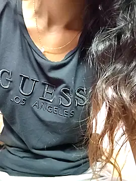 Snapshot of Angel_kiyara chatting on 10-10-25, 08:46 Angel kiyara online show from 10-10-25, 08:46