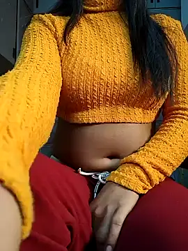 Snapshot of Sarita_7 chatting on 12-17-24, 07:07 Sarita 7 online show from 12-17-24, 07:07