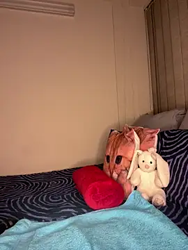 Kinkyy  online show from 02-14-25, 03:43