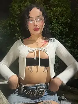 Electra doll  online show from 11-25-25, 12:32