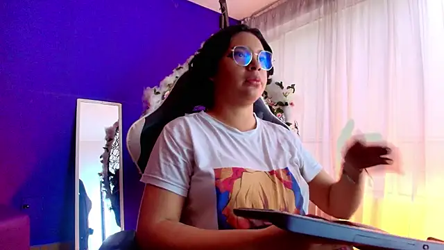 Emmapark  online show from 02-03-26, 06:46