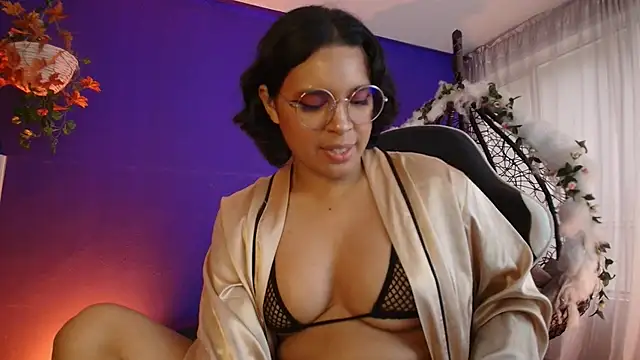 Emmapark  online show from 04-16-26, 06:52