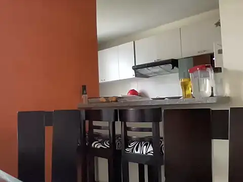 littlelatinhunter online show from 11-25-25, 11:21