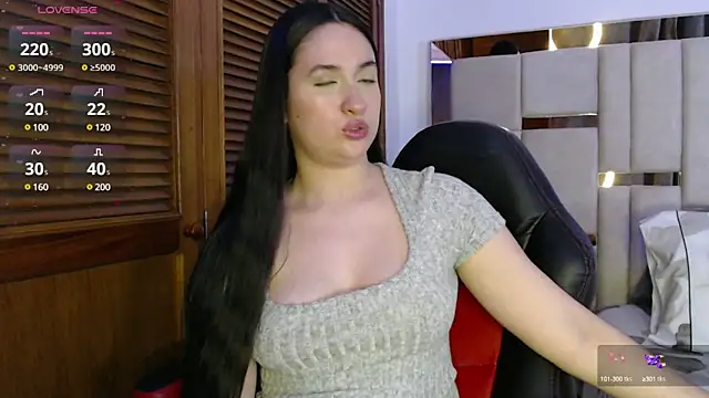 Snapshot of sofiaduque_26 chatting on 01-26-25, 10:02 sofiaduque 26 online show from 01-26-25, 10:02