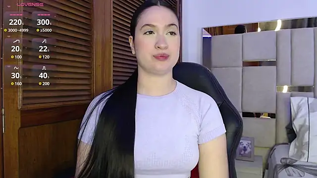 Snapshot of sofiaduque_26 chatting on 03-07-25, 02:23 sofiaduque 26 online show from 03-07-25, 02:23