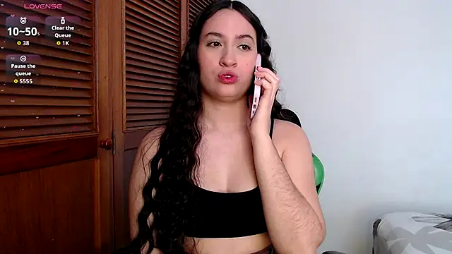 Snapshot of sofiaduque_26 chatting on 09-19-25, 02:51 sofiaduque 26 online show from 09-19-25, 02:51