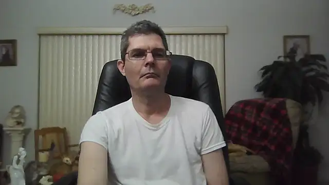 Snapshot of Copfiremen4566 chatting on 02-09-26, 05:22 Copfiremen4566 online show from 02-09-26, 05:22