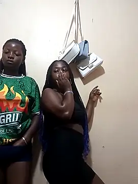 Snapshot of Swit_virgin22 chatting on 09-13-25, 02:00 Swit virgin22 online show from 09-13-25, 02:00