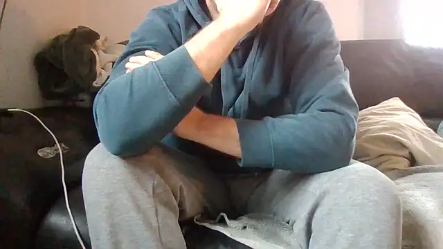 Snapshot of Au_plaisir_des_femmes chatting on 02-05-26, 09:03 Au plaisir des femmes online show from 02-05-26, 09:03