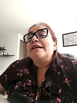 Snapshot of MARIANMILLS__ chatting on 03-21-25, 04:18 MARIANMILLS   online show from 03-21-25, 04:18