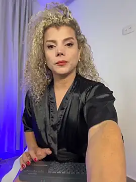 Snapshot of Georgiafox chatting on 12-03-25, 06:21 Georgiafox online show from 12-03-25, 06:21